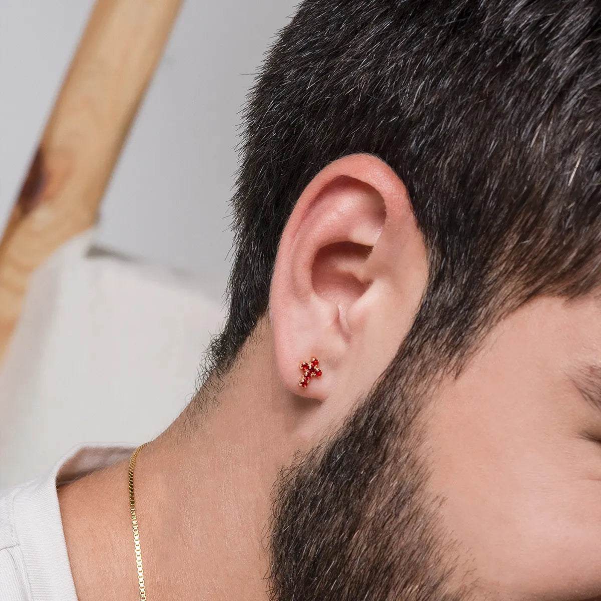 A Cruz 6 circonias 8 mm ROJO