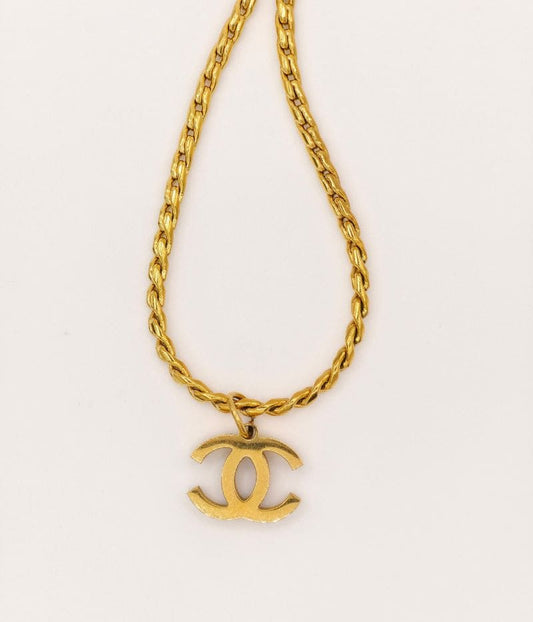 Cadena CHANEL Mujer
