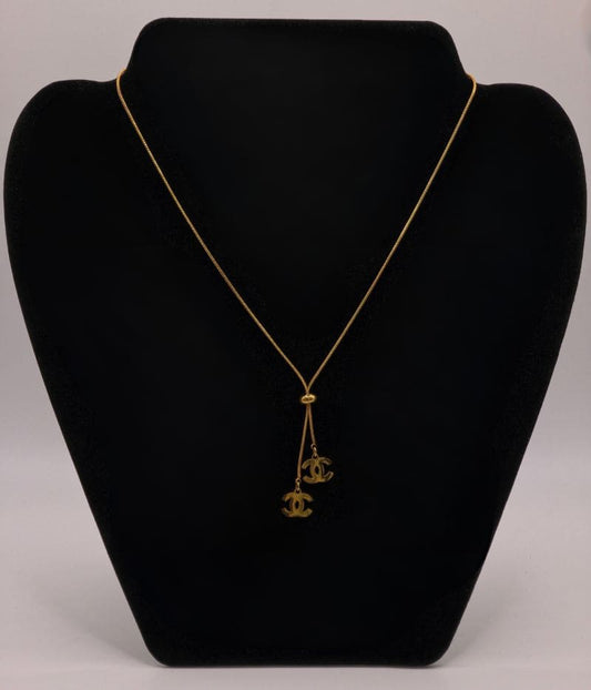 Cadena CHANEL 2 Dijes Niñas